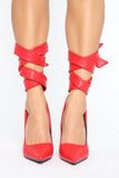 Be Exposed Pumps - Red