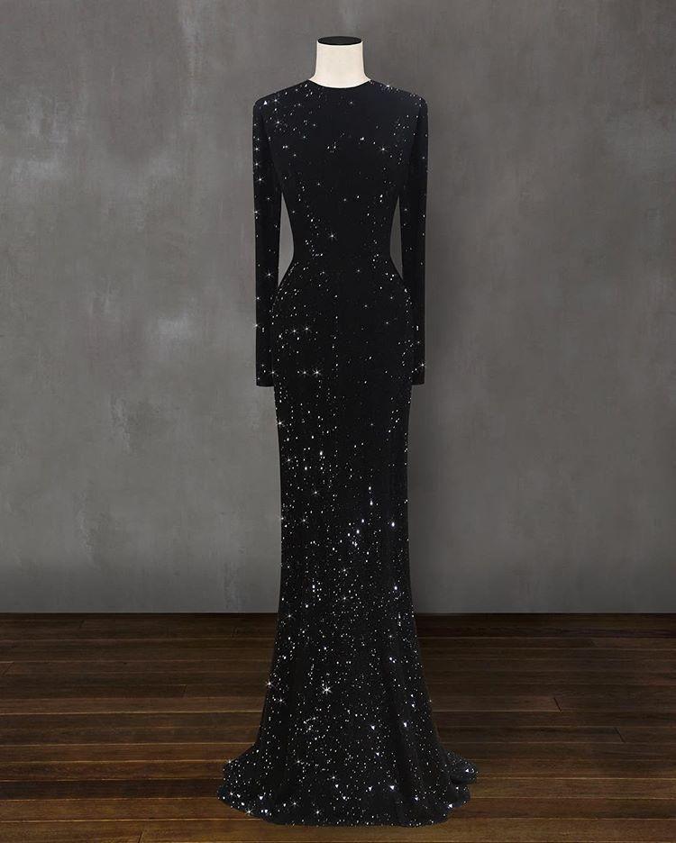 Soarswe Women's Elegant Round Neck Black Formal Long Evening Dress