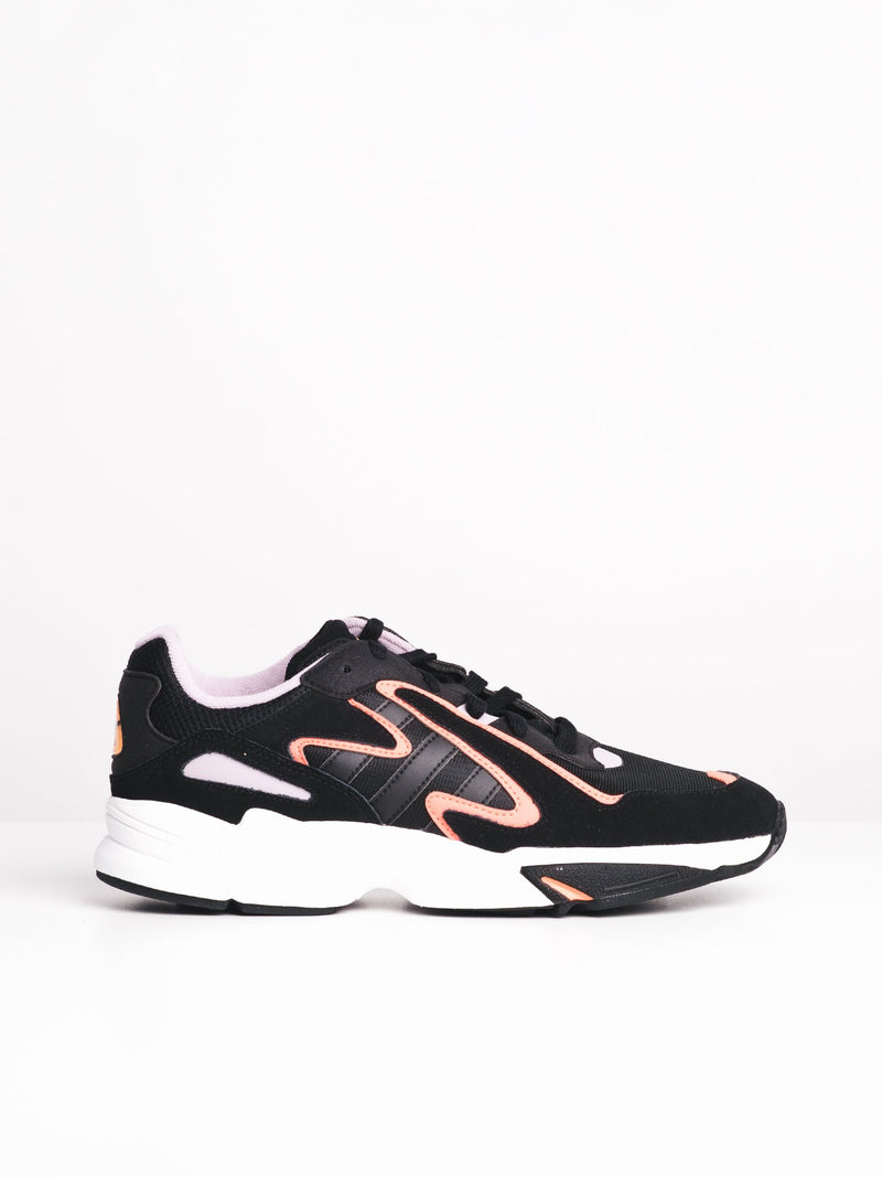 MENS YUNG-96 CHASM - BLACK/CORAL