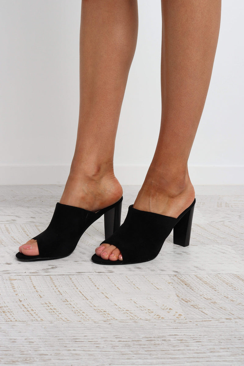 Garcia Mule - Black Suede