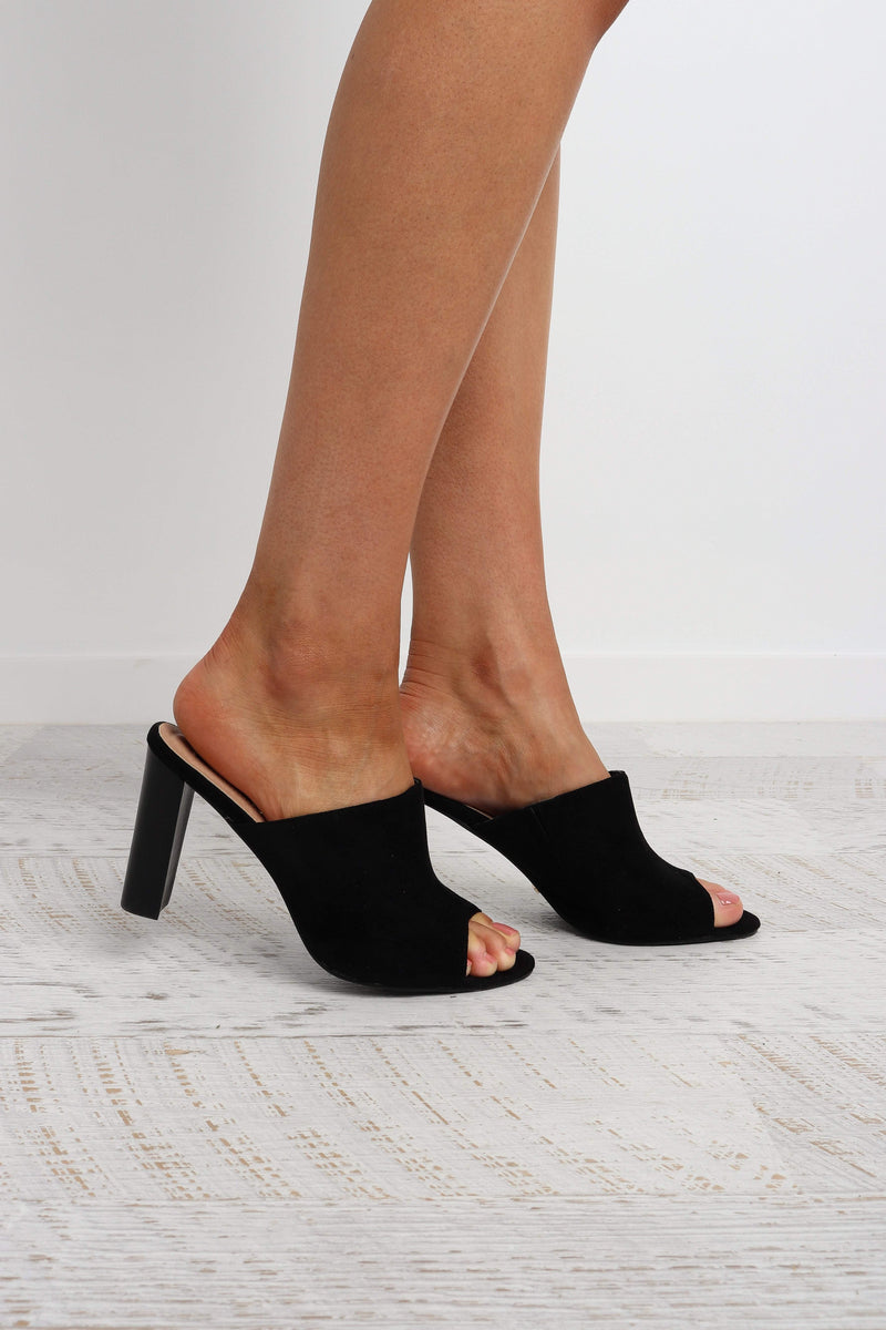 Garcia Mule - Black Suede
